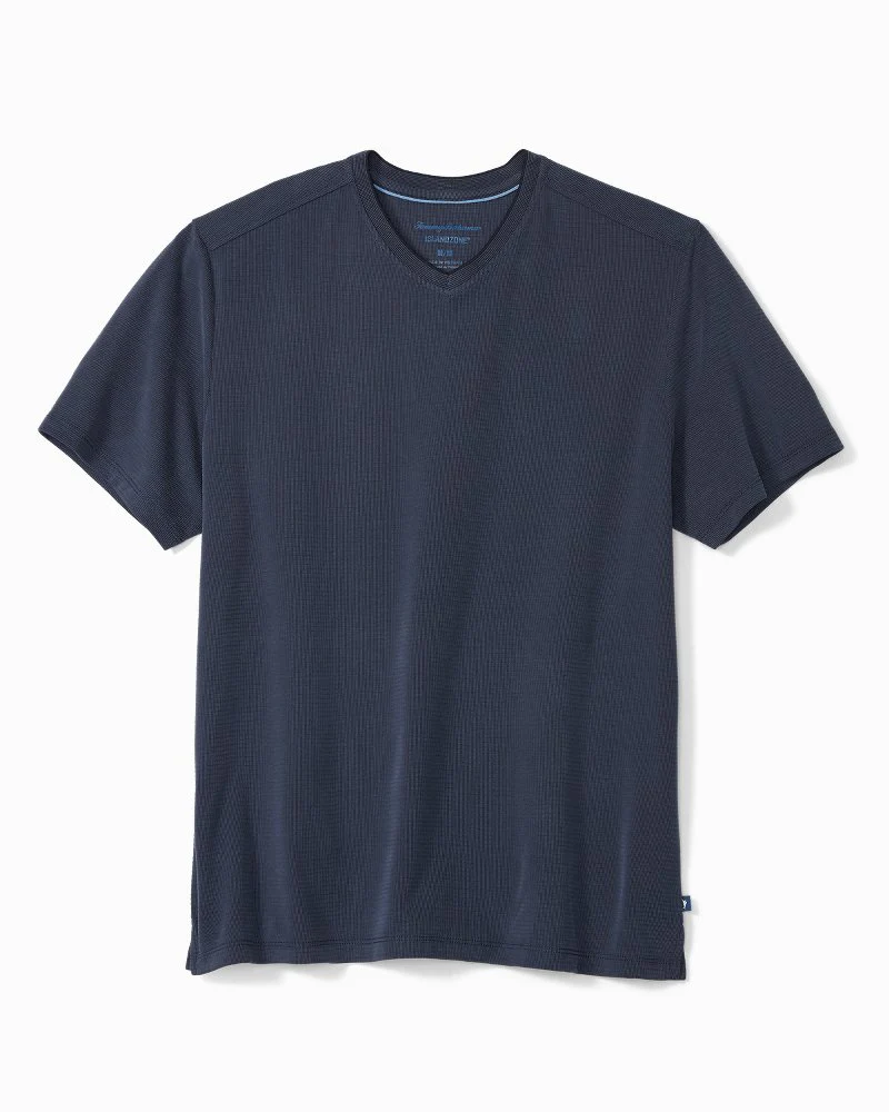 Big & Tall Coastal Crest IslandZone V-Neck Shirt