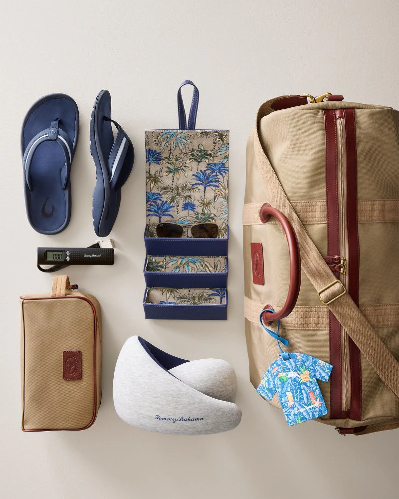Tommy Bahama Nylon Duffel Bag - Image 6