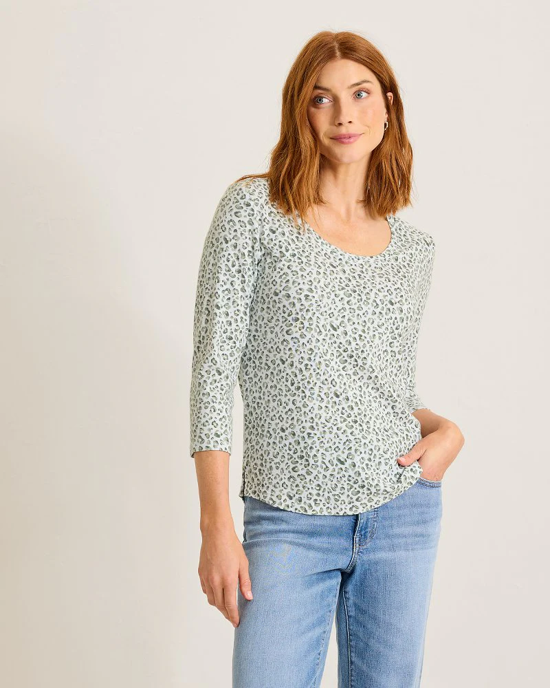 Ashby Isles Lux Leo 3/4-Sleeve T-Shirt - Image 2