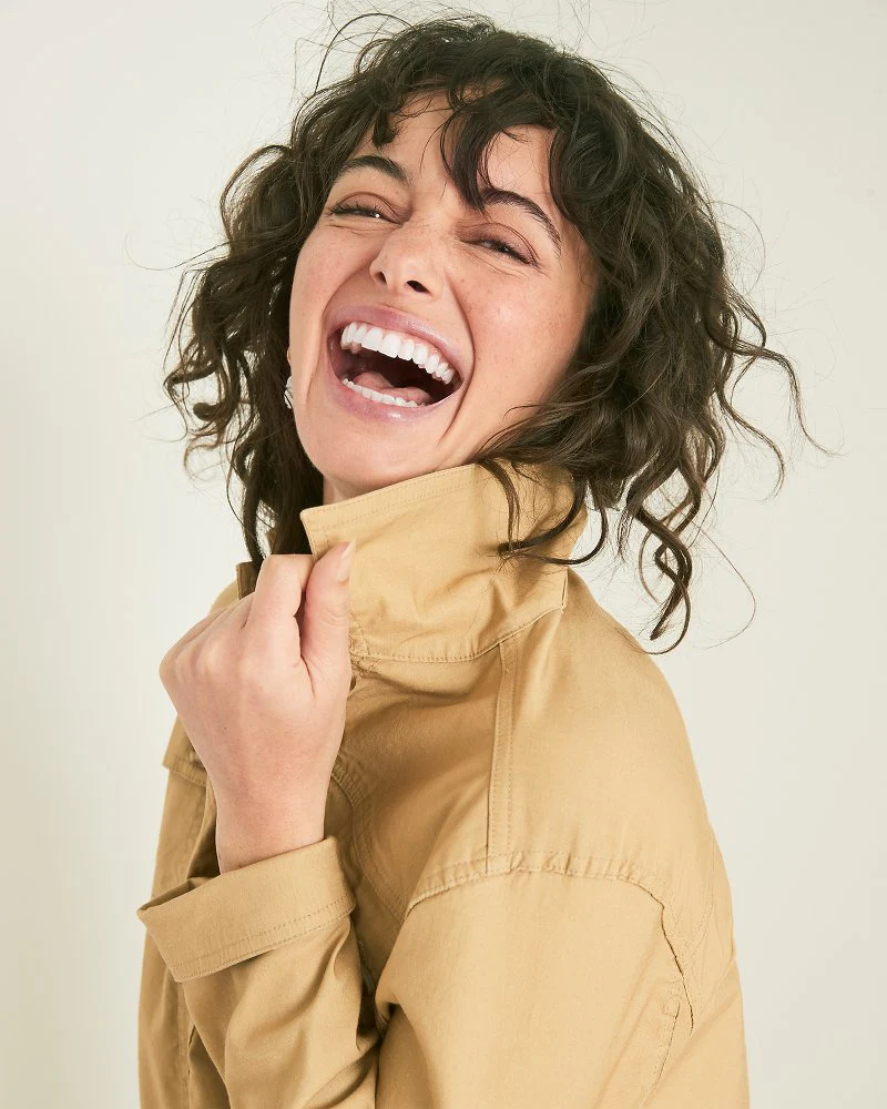Seaside Breeze Cropped Stretch-Linen Jacket - Image 5