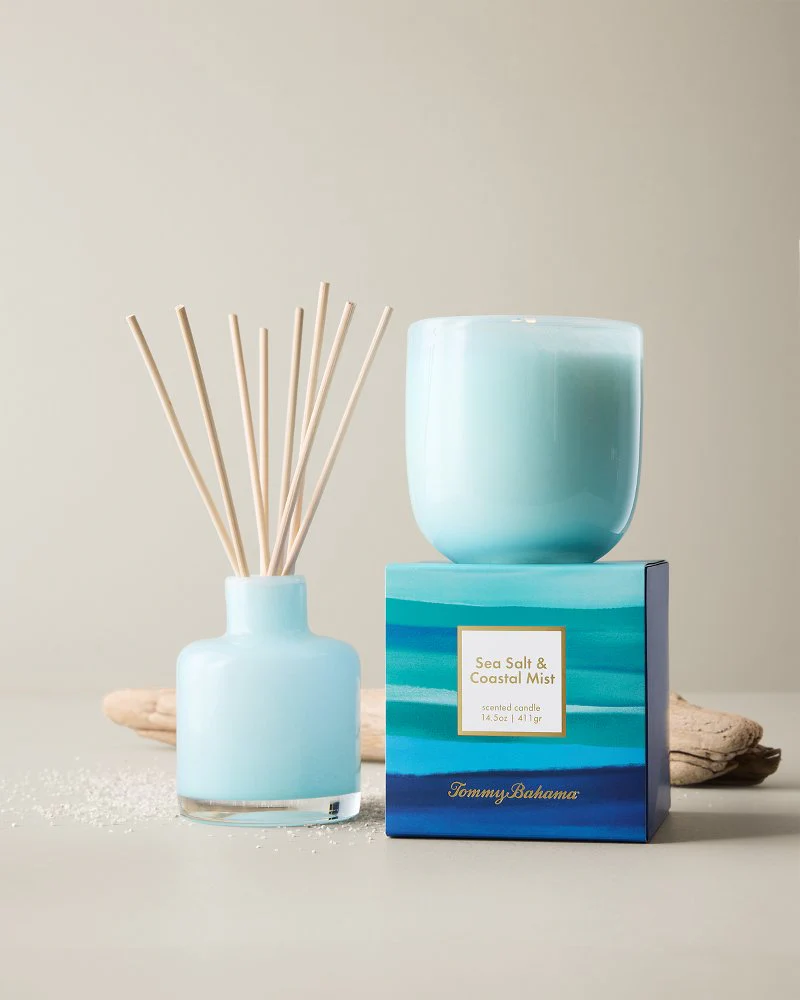 Sea Salt and Coastal Mist 14.5-oz. Powdered Glass Jar Candle - Image 4